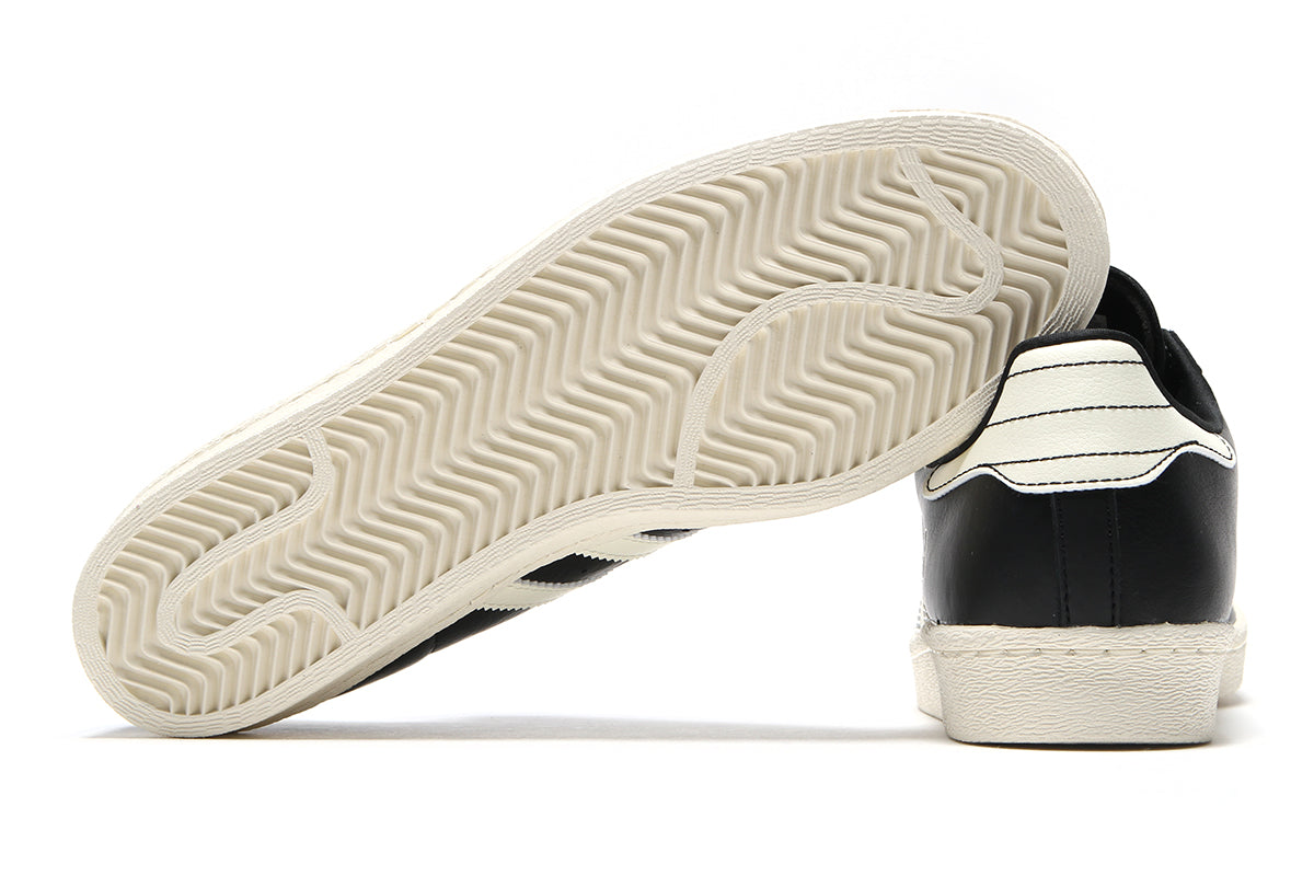 Adidas Skateboarding - Superstar 80 ADV
Style # KK5003
Color : Core Black / Cream White / Gold Metallic