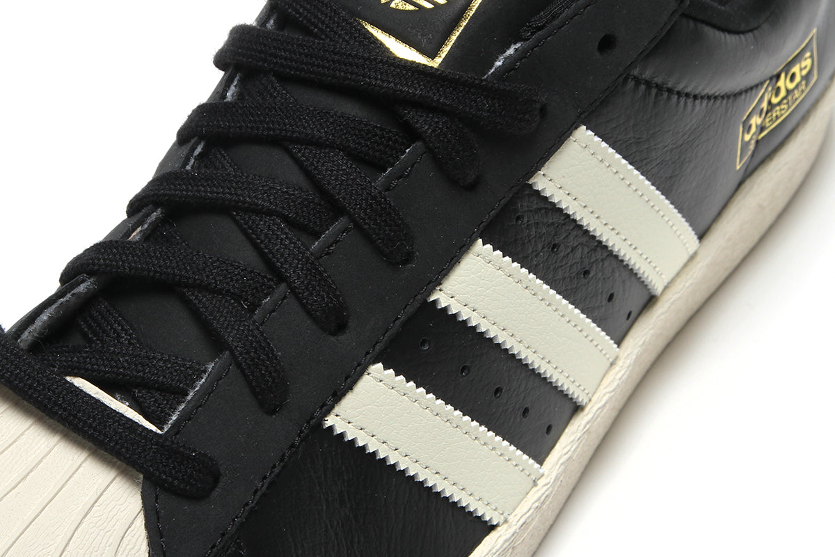 Adidas Skateboarding - Superstar 80 ADV
Style # KK5003
Color : Core Black / Cream White / Gold Metallic