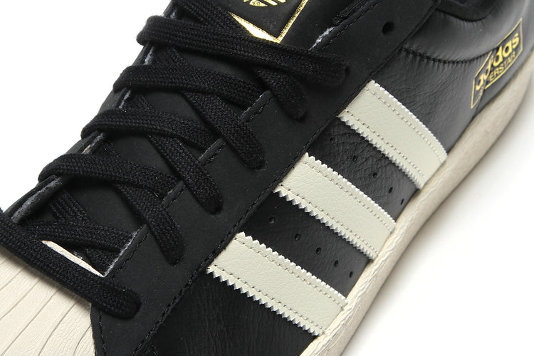 Adidas Skateboarding - Superstar 80 ADV
Style # KK5003
Color : Core Black / Cream White / Gold Metallic