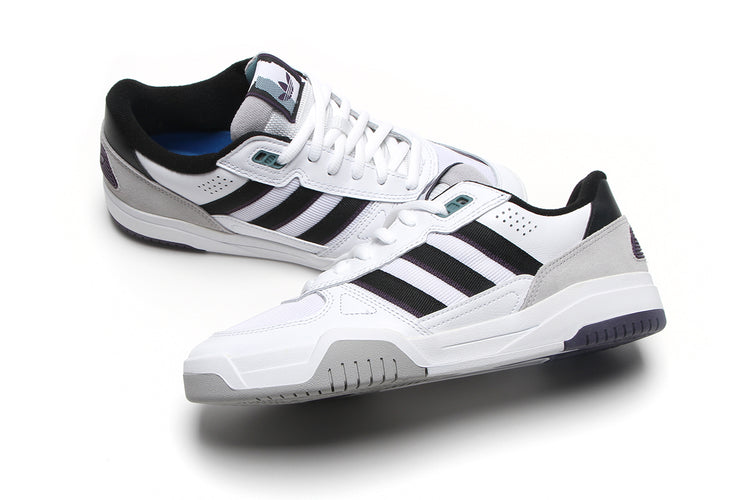 Adidas - Tekkira Cup
Style # JQ8907
Color : White / Black