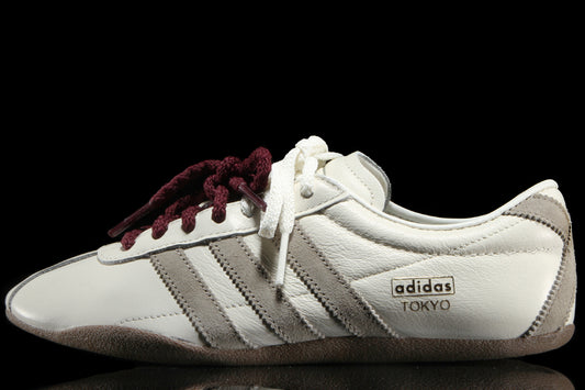 Adidas Originals - Tokyo
Style # KJ7542
Color : Off White / Silver Pebble / Gum