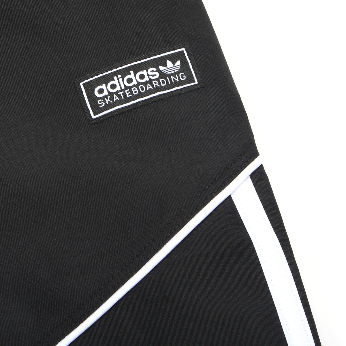Adidas Skateboarding - Offside Water Shorts
Style # KS6779
Color : Black