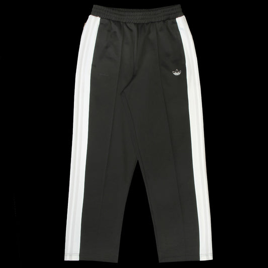 Adidas - Tyshawn Track Pants
Style # KB3061
Color : Black / White