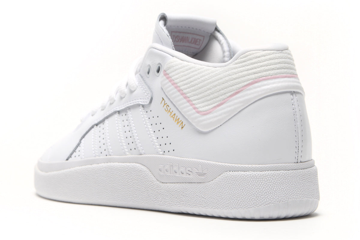 Adidas - Tyshawn
Style # JQ1136
Color : Footwear White