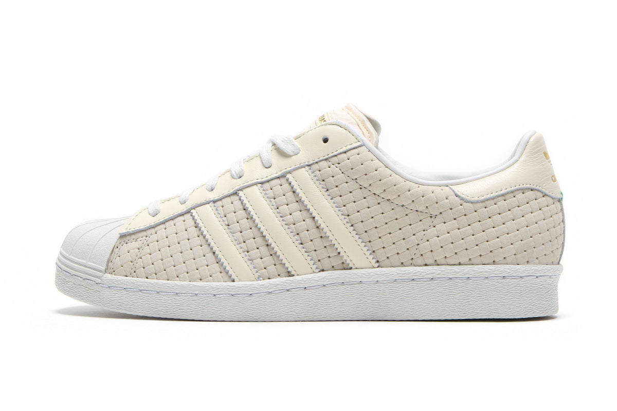 Adidas - Superstar x Arrow &amp; Beast
Style # JS2593
Color : Wonder White / Crystal White
