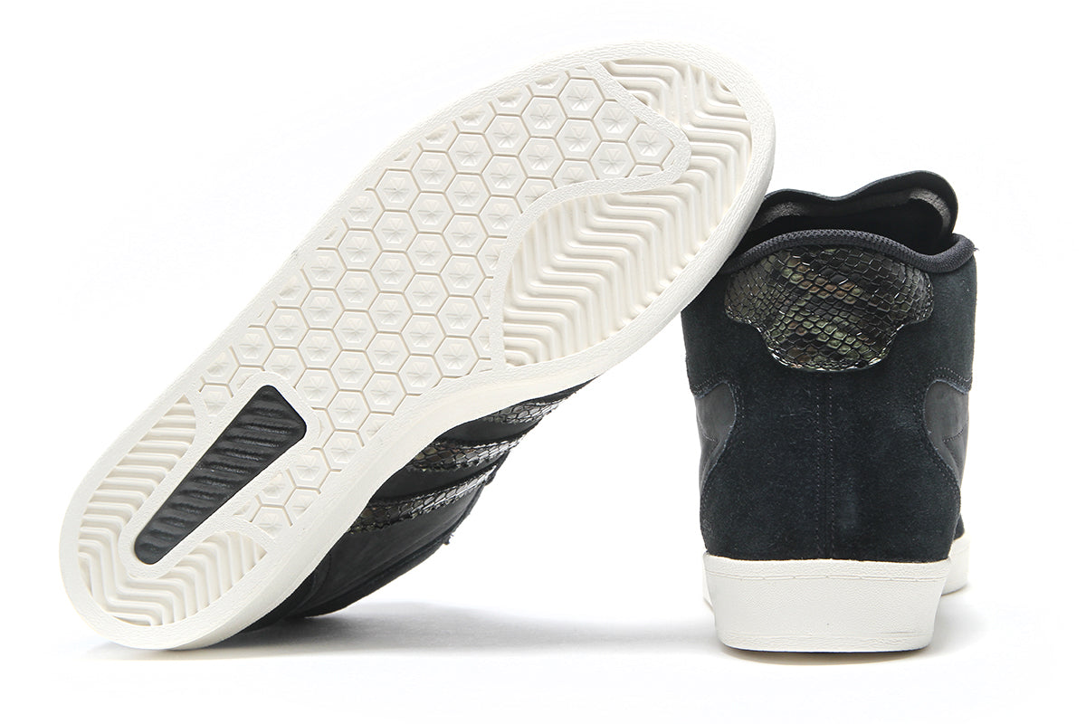 Adidas - Superskate x Kader
Style # JQ4413
Color : Core Black / Supplier Colour / Off White