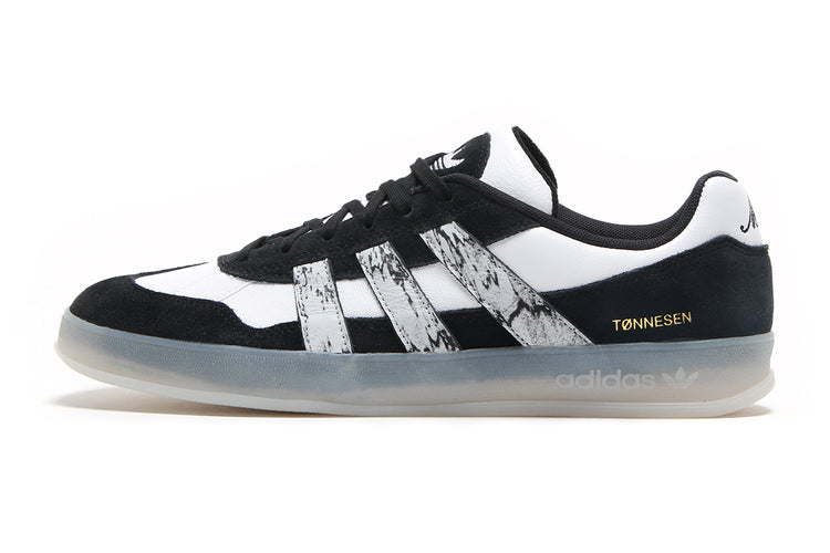 Adidas - Aloha Super x Gustav Tonnesen
Style # JR7101
Color : Core Black / Cloud White / Chalk White