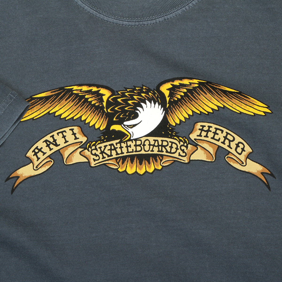 Anti Hero - Premium Eagle T-Shirt
Color : Denim