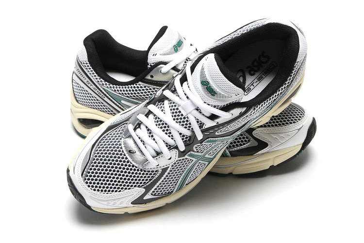 Asics | GT-2160
Style # 1203A275.106
Color : White / Jasper Green