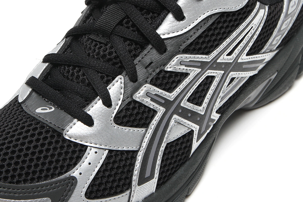 Asics - Gel-1130 Mule
Style # 1203B048.001
Color : Black / Graphite Grey