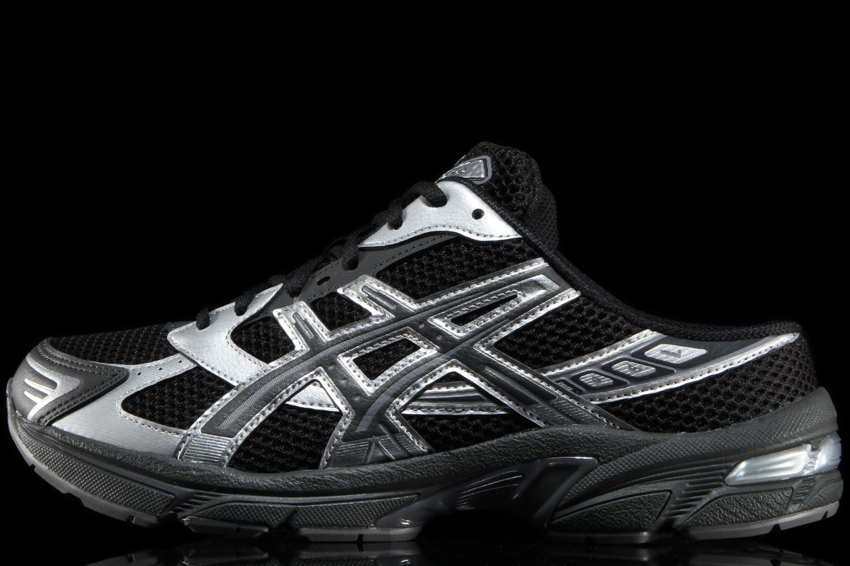 Asics - Gel-1130 Mule
Style # 1203B048.001
Color : Black / Graphite Grey