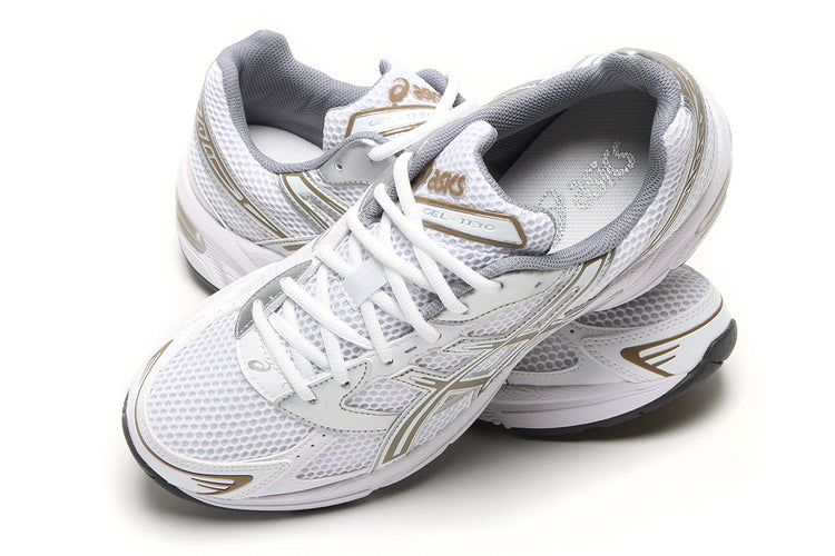 Asics - Gel-1130
Style # 1203A609.104
Color : White / Pepper