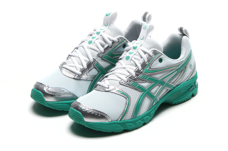 Asics - Gel-DS Trainer 14 x Hidden NY
Style # 1203A974.100
Color : White / Blarney