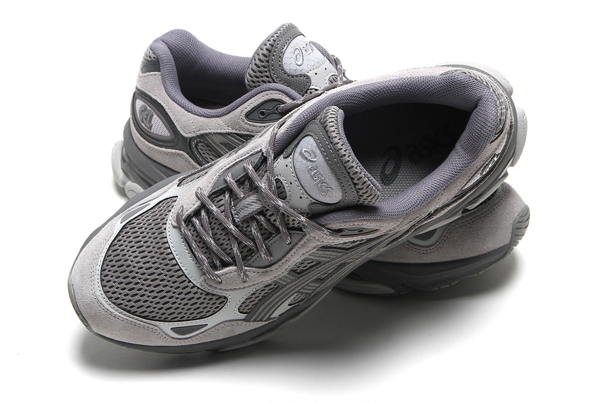 Asics - Gel-NYC 2.0
Style # 1203B080.020
Color : Clay Grey / Cement Grey