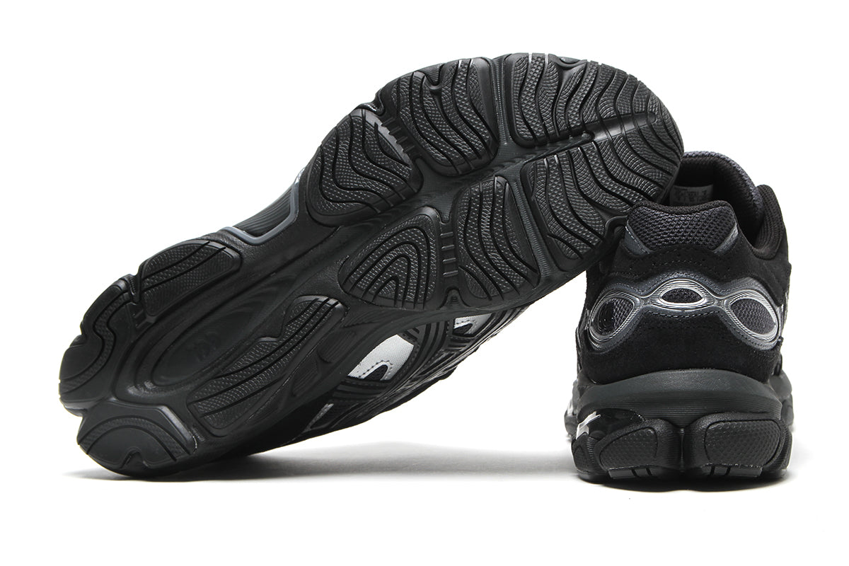 Asics - Gel-NYC 2.0
Style # 1203A895.022
Color : Graphite Grey / Black