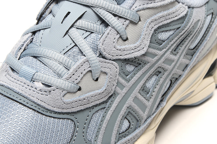 Asics - Gel-NYC
Style # 1203A739.400
Color : Dolphin Grey / Fjord Grey