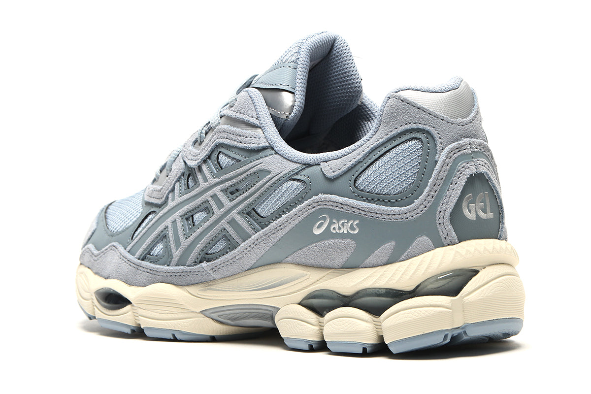 Asics - Gel-NYC
Style # 1203A739.400
Color : Dolphin Grey / Fjord Grey