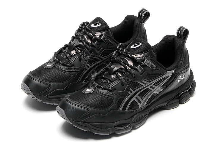 Asics - Gel-NYC Utility
Style # 1203B226.001
Color : Black / Carbon