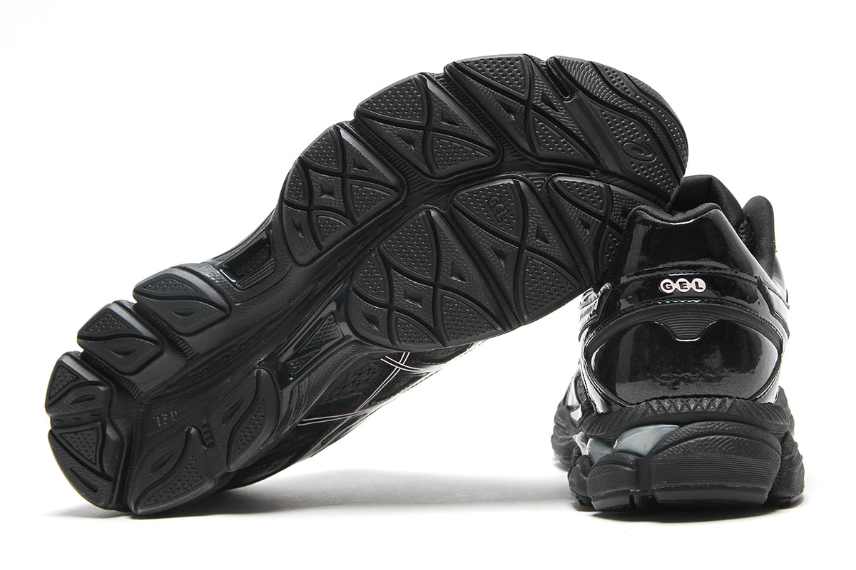 Asics - Gel-Cumulus 16
Style # 1203B071.020
Color : Graphite Grey / Black