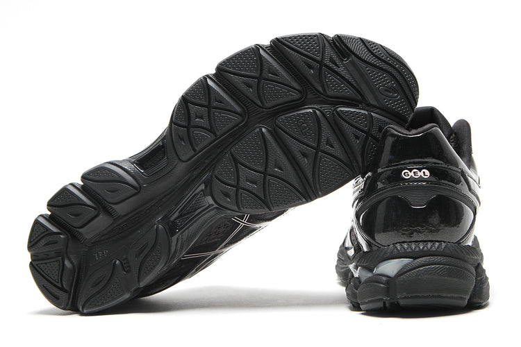 Asics - Gel-Cumulus 16
Style # 1203B071.020
Color : Graphite Grey / Black