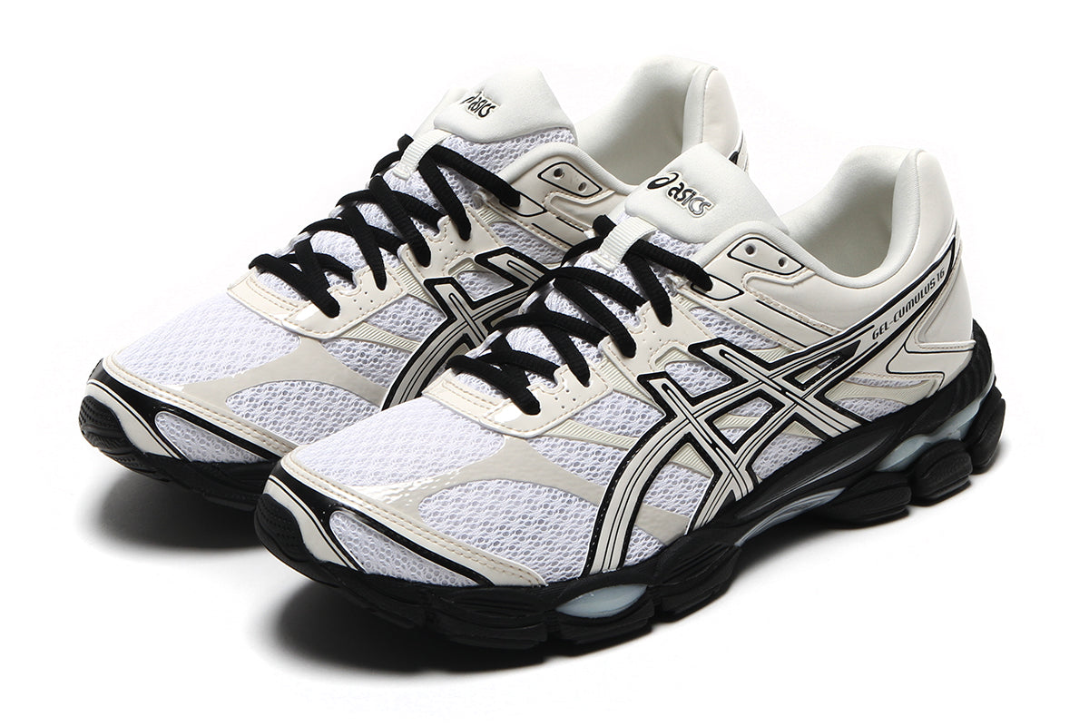 Asics - Gel-Cumulus 16
Style # 1203B071.100
Color : White / Cream / Black