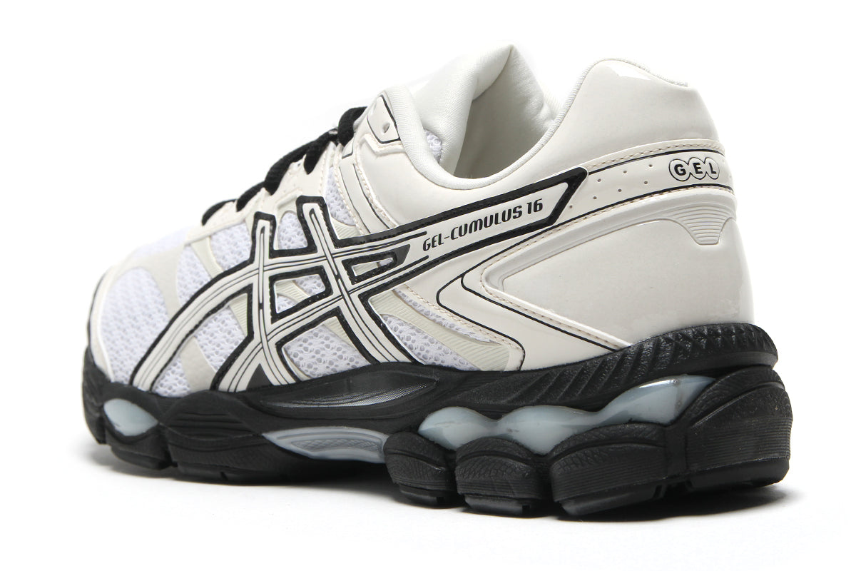 Asics - Gel-Cumulus 16
Style # 1203B071.100
Color : White / Cream / Black