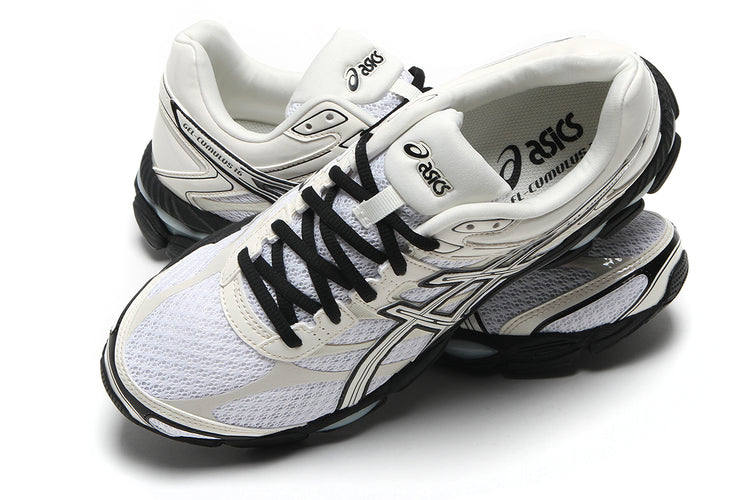 Asics - Gel-Cumulus 16
Style # 1203B071.100
Color : White / Cream / Black