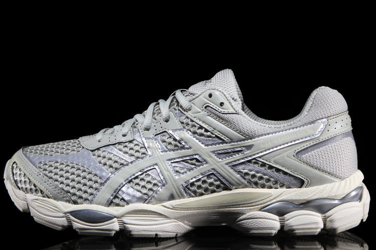 Asics - Gel-Cumulus 16
Style # 1203A733.300
Color : Dried Leaf Green