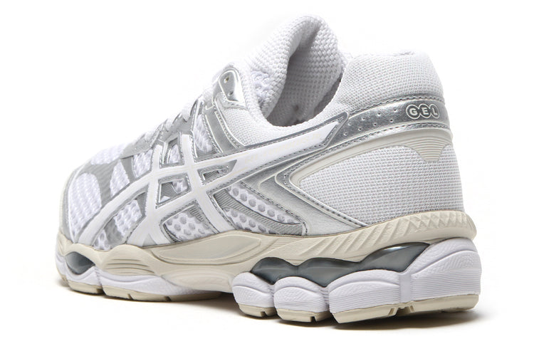 Asics - Gel-Cumulus 16
Style # 1203A733.102
Color : White