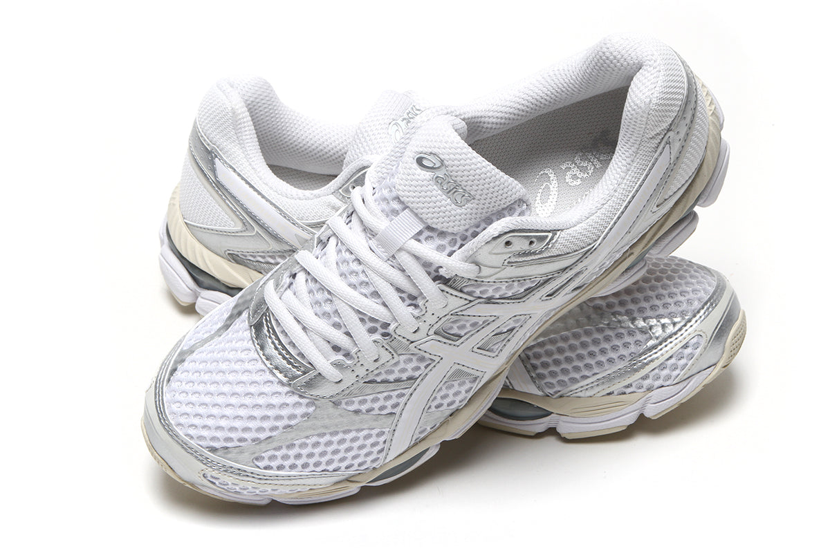 Asics - Gel-Cumulus 16
Style # 1203A733.102
Color : White