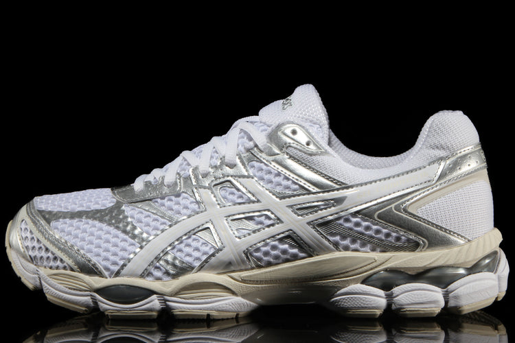 Asics - Gel-Cumulus 16
Style # 1203A733.102
Color : White