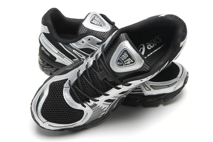 Asics - Gel-Kayano 12.1
Style # 1203A759.001
Color : Black / Graphite Grey