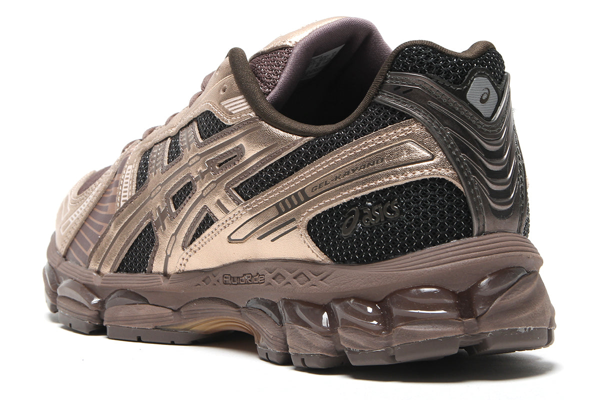 Asics - Gel-Kayano 12.1
Style # 1203B075.201
Color : Cocoa Powder / Rose Gold