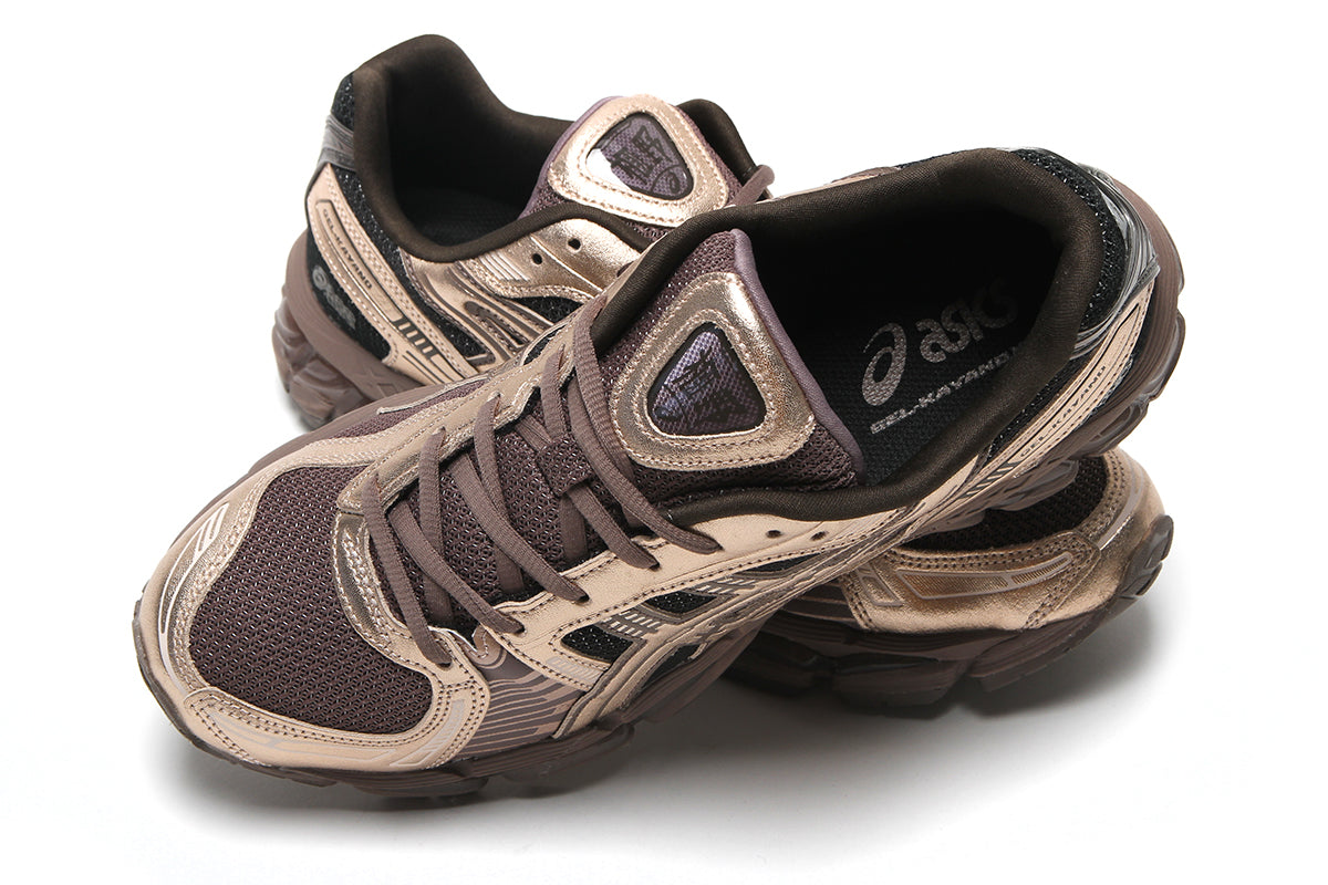Asics - Gel-Kayano 12.1
Style # 1203B075.201
Color : Cocoa Powder / Rose Gold