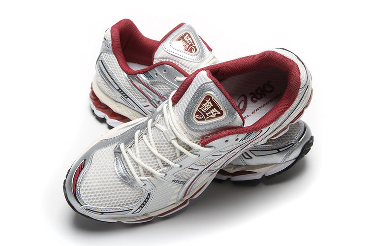 Asics - Gel-Kayano 12.1
Style # 1203A759.102
Color : Cream / Pure Silver