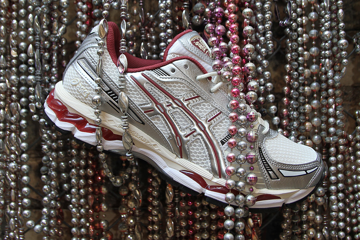 Asics - Gel-Kayano 12.1
Style # 1203A759.102
Color : Cream / Pure Silver