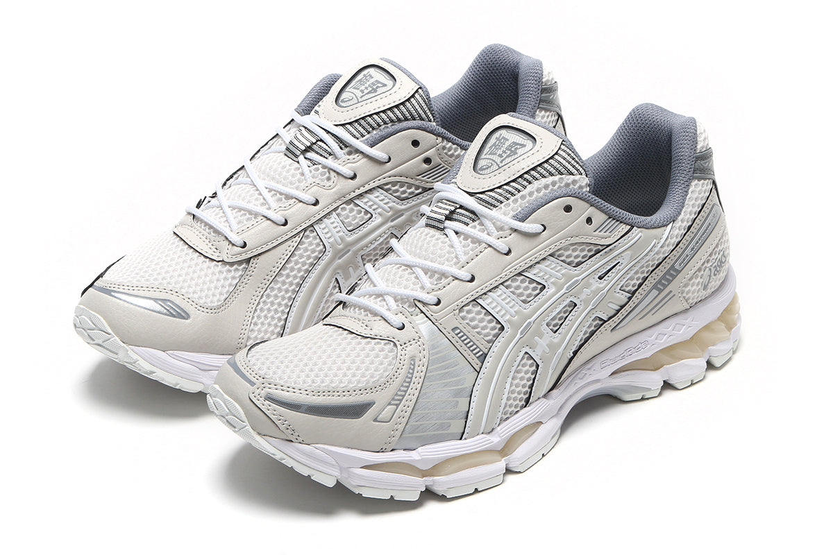 Asics - Gel-Kayano 12.1
Style # 1203A759.108
Color : Cream / Smoke Grey