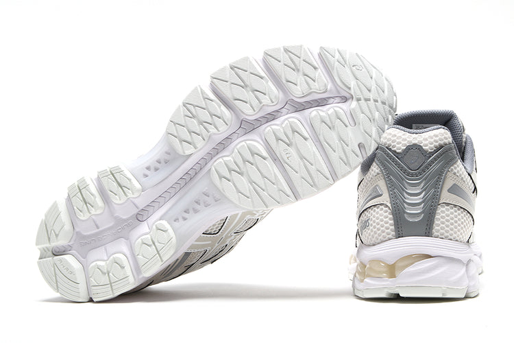 Asics - Gel-Kayano 12.1
Style # 1203A759.108
Color : Cream / Smoke Grey