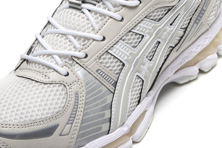Asics - Gel-Kayano 12.1
Style # 1203A759.108
Color : Cream / Smoke Grey