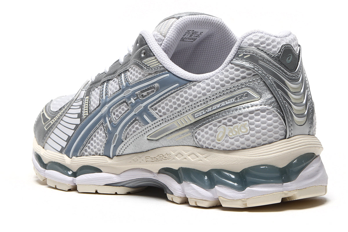 Asics - Gel-Kayano 12.1
Style # 1203A759.101
Color : White / Dolphin Grey