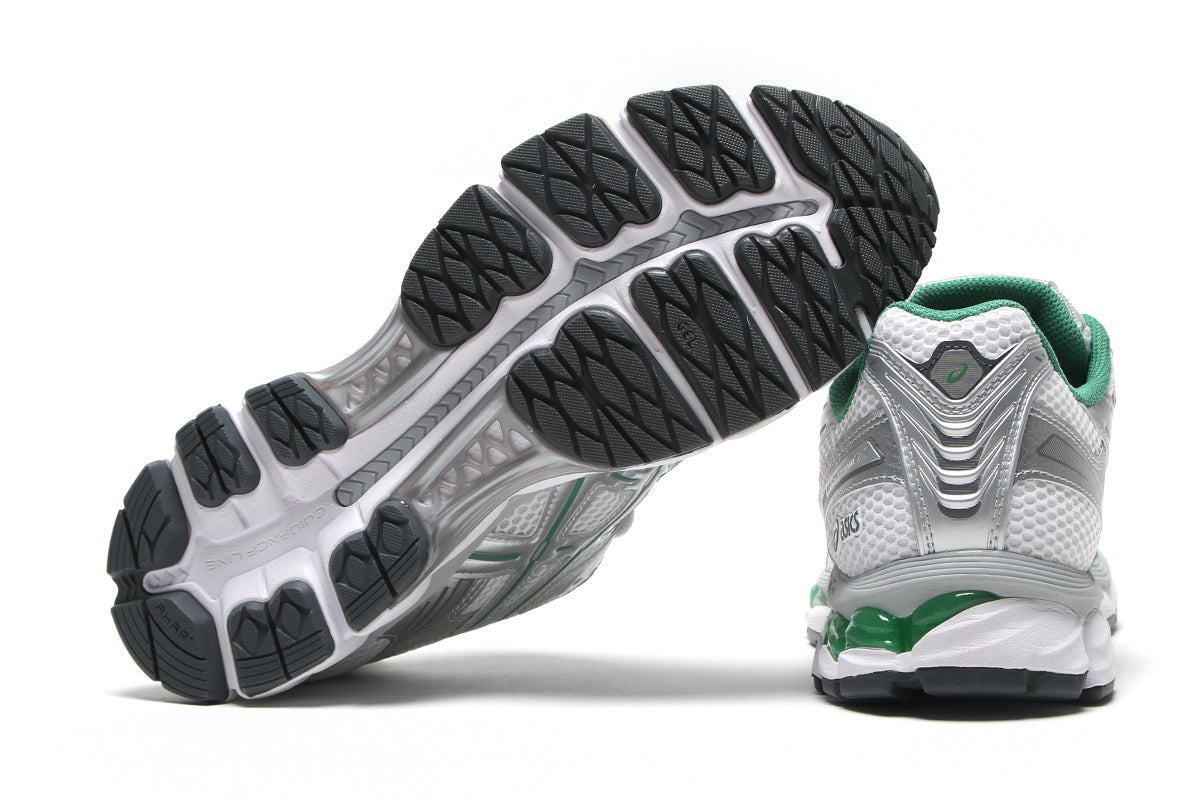 Asics - Gel-Kayano 12.1
Style # 1203A759.100
Color : White / Pure Silver