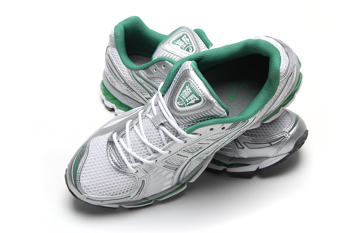 Asics - Gel-Kayano 12.1
Style # 1203A759.100
Color : White / Pure Silver