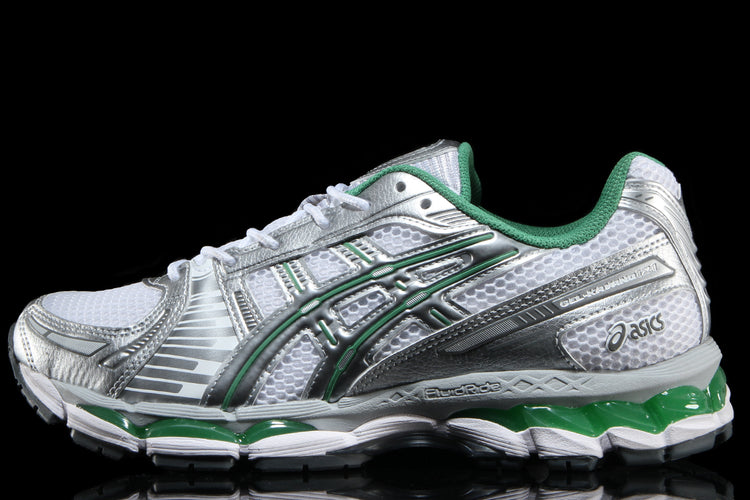 Asics - Gel-Kayano 12.1
Style # 1203A759.100
Color : White / Pure Silver