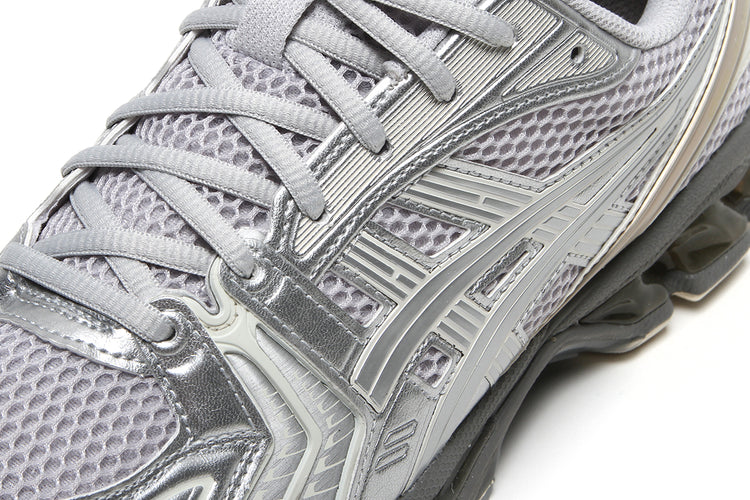 Asics - Gel-Kayano 14
Style # 1203A537.025
Color : Concrete/Pure Silver
