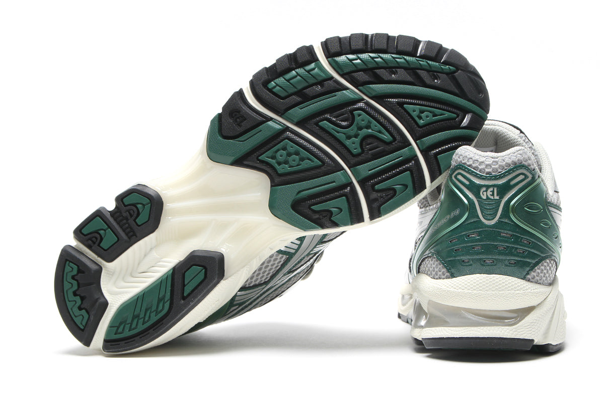 Asics - Gel-Kayano 14
Style # 1203A537.300
Color : Dried Leaf Green / Pure Silver