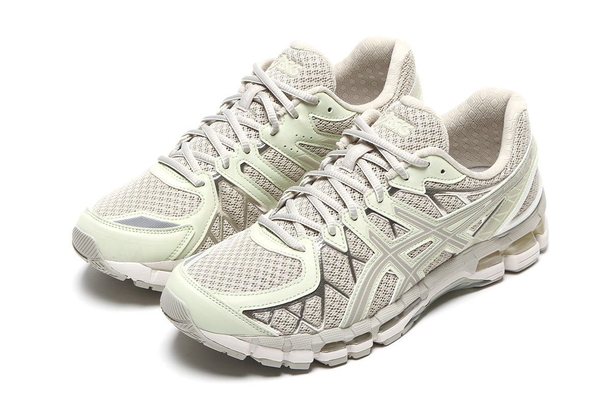 Asics - Gel-Kayano 20
Style # 1203A388.021
Color : Fossil / Cream
