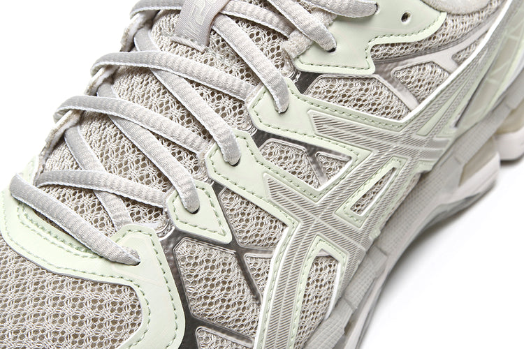 Asics - Gel-Kayano 20
Style # 1203A388.021
Color : Fossil / Cream