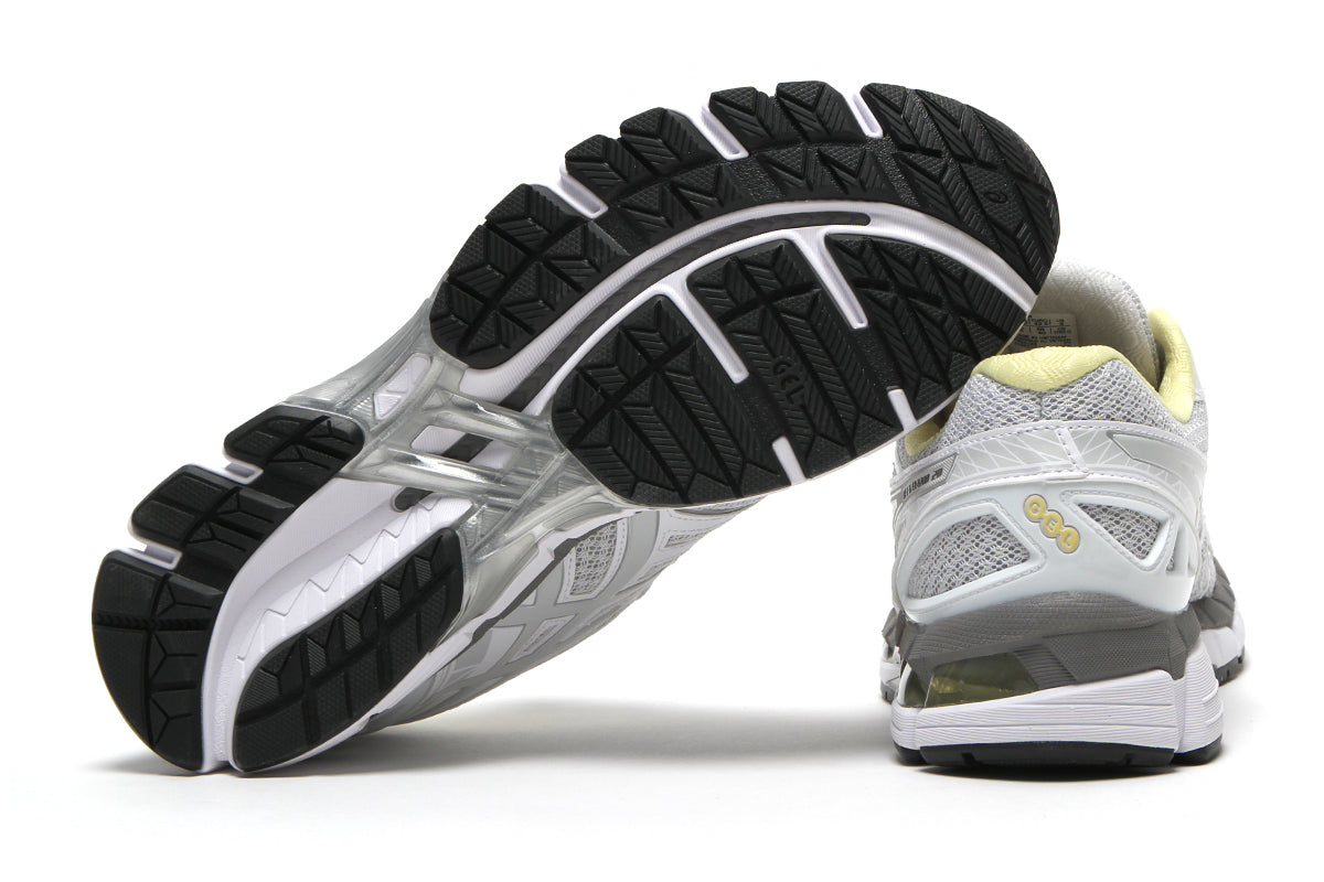 Asics - Gel-Kayano 20
Style # 1203A388.022
Color : Glacier Grey / Glacier Grey
