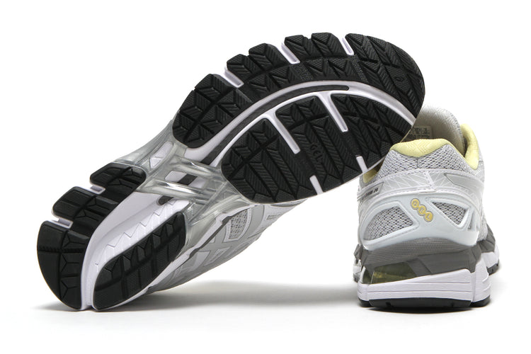 Asics - Gel-Kayano 20
Style # 1203A388.022
Color : Glacier Grey / Glacier Grey