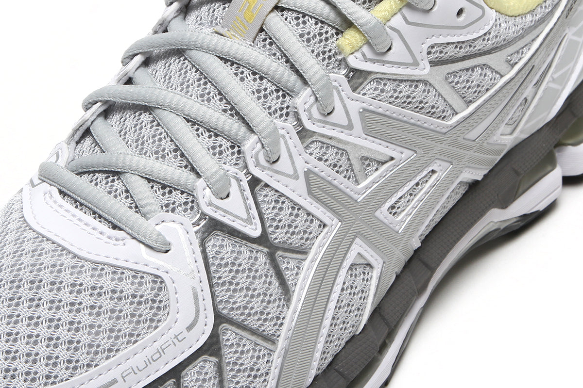 Asics - Gel-Kayano 20
Style # 1203A388.022
Color : Glacier Grey / Glacier Grey